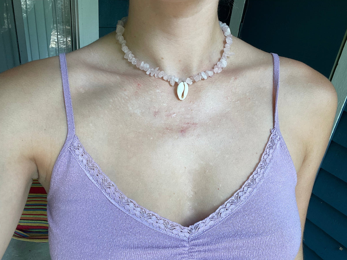ROSE QUARTZ & PUKA - CHOKER