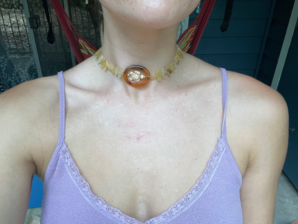ORANGE CALCITE TURTLE - CHOKER